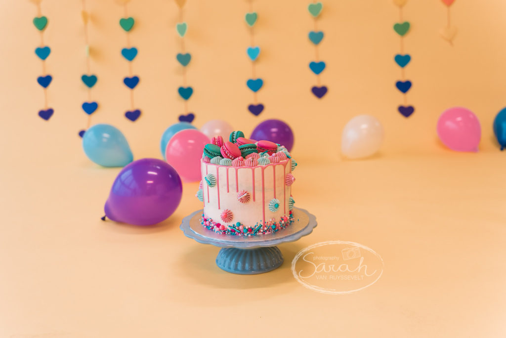 cake smash taart voor de eerste verjaardag baby