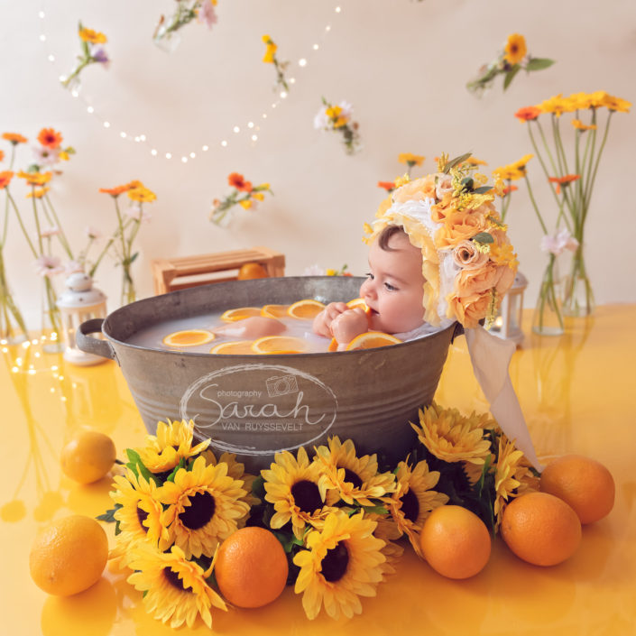 baby met bloemenbonnet, Sarah Van Ruyssevelt Photography