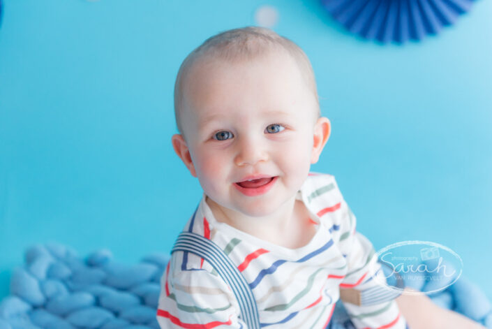 cakesmash fotograaf, baby, Sarah Van Ruyssevelt Photography, babyfotograaf, babyfotografie, sitter, 11 maand